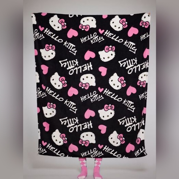NWT Hello Kitty Print Throw Blanket SOLD OUT Sanrio - Picture 1 of 2